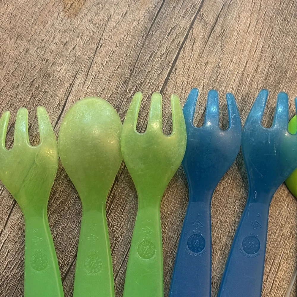 Colorful Baby Toddler Plastic Utensil Set Nuby, Munchkin, the first years 31 pcs